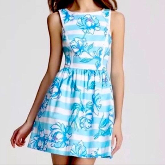 Lilly Pulitzer Sandrine Dress Shorely Blue, with  Pearl details, size 2 - Picture 3 of 10